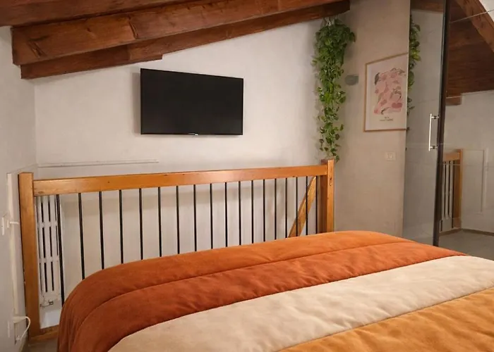 Nel Cuore Di Tortona, A Due Passi Dal Duomo Apartamento